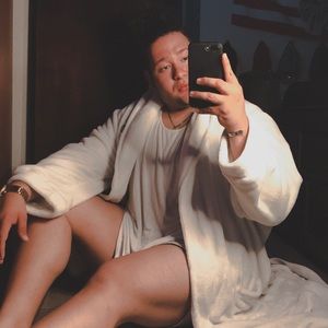 Meet your Posher, Javier